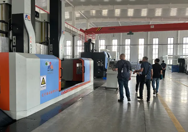 How Shunmao Wire Mesh Weaving Machines Revolutionize Mesh Production?