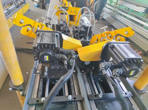 Details of Chain Link Fence Machine