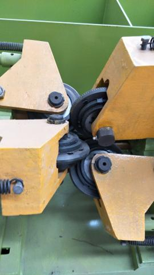 Details of Cold Rolled Wire Ribbed Machine