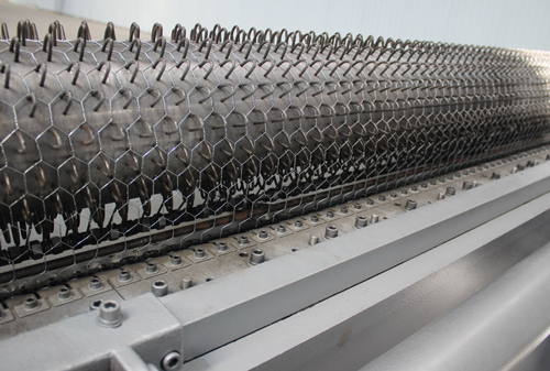 Details of Hexagonal Netting Machine
