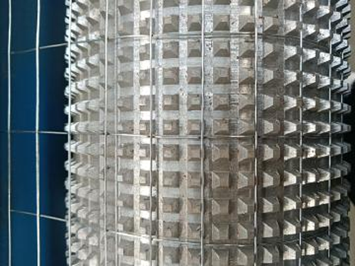Details of Welded Roll Wire Mesh Making Machine